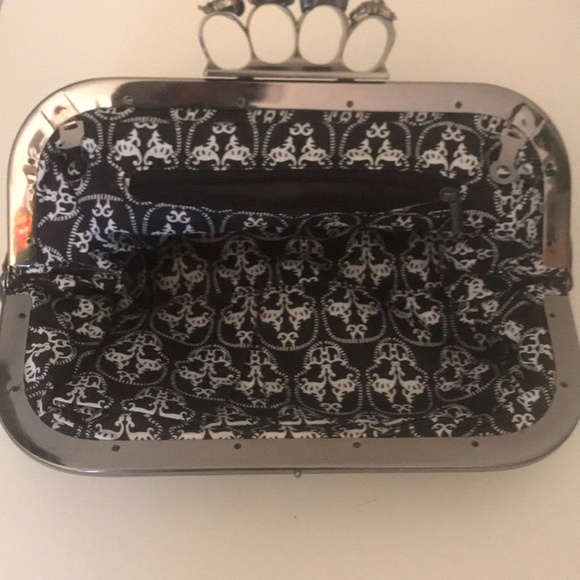 Purse - Picture 3 of 5